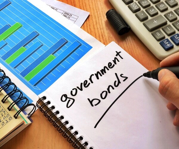 Inventories of US High-Grade Debt Turn Negative for First Time 