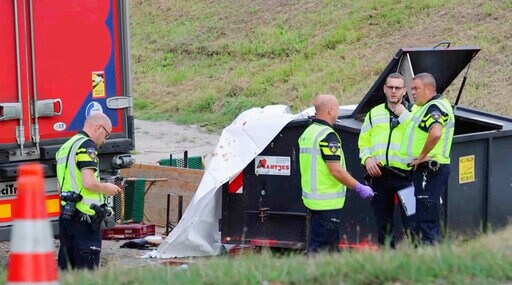 Dutch Truck Crash Toll Rises to 7, Including Unborn Baby
