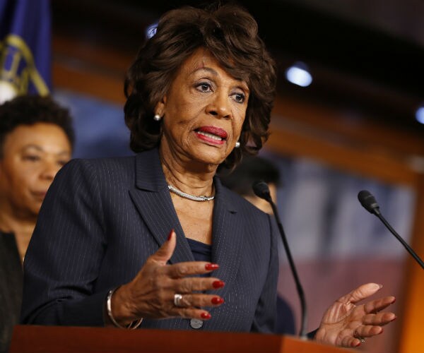 Black Women Stand up on Twitter Following Maxine Waters Dig