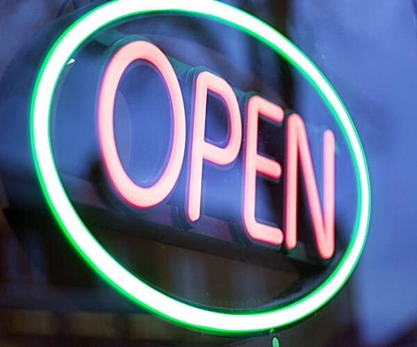 Goldman: Market Is Rewarding Early Reopeners 