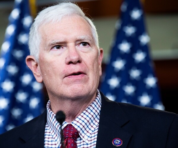mo brooks talks to press