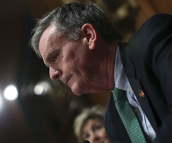 Judd Gregg: GOP Nominee Will Be 'Functional Equivalent of Self-Immolation'