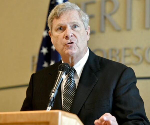 Vilsack Leaving USDA Early, No Trump Replacement Named