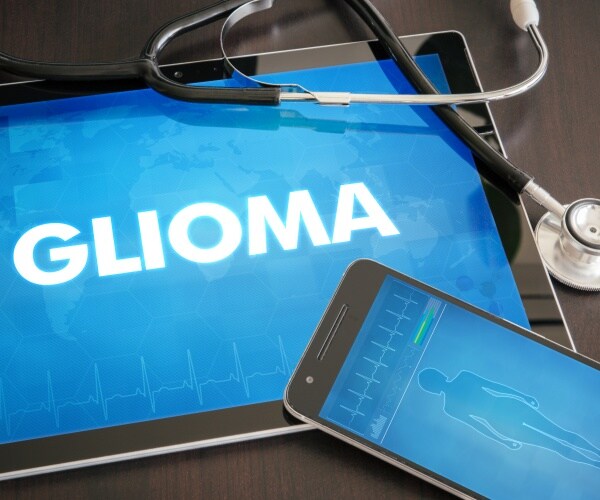 computer tablet screen says 'glioma'