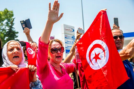 Tunisians, World Leaders Bury President Who Died in Office