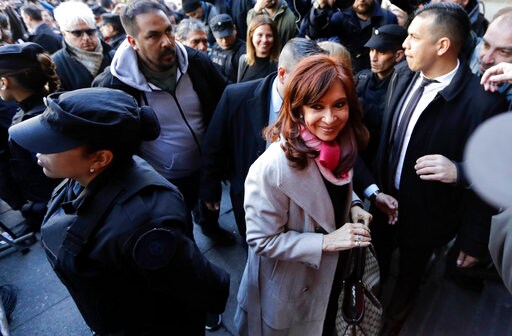 Argentine Senate Approves Raids on Fernandez Properties