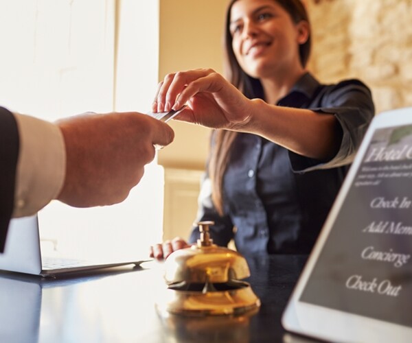 Barclays Analyst: Marriott, Hilton Stocks to Soar as Hotels Recover