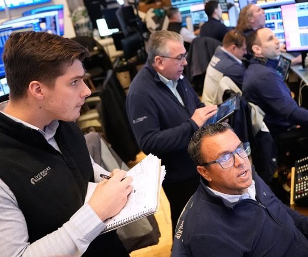 Wall St Futures Tumble as Trump Signals More Iran Strikes