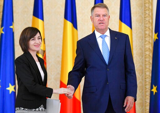 Romania's President Blasts Government over Corruption Report