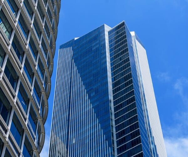 New Sinking in Tilting San Francisco High-Rise Halts Repair