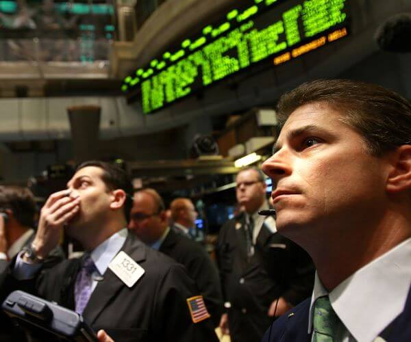 US Stock Futures Dip as Middle East Tensions Mount; Jobs Data on Tap