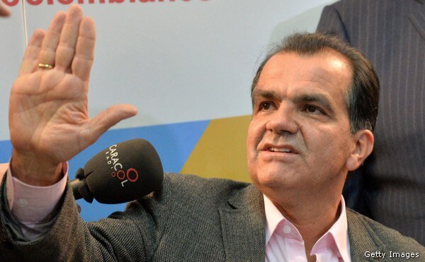 Colombia Presidential Candidate Says Spying Scandal a Plot against Him