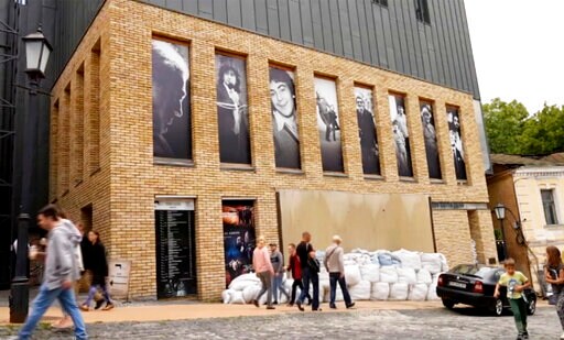 Kyiv Theater Reopens, Plays Sell Out: 'You Continue Living'