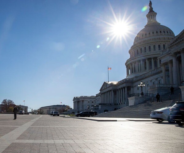 Top Democrats Swing Behind Bipartisan Virus Aid Bill