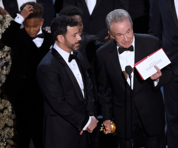 Oscars Mix-up Culprits Get the Hook, Academy Announces