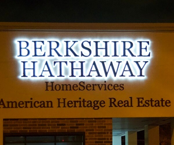 berkshire hathaway corporate logo symbol emblem 
