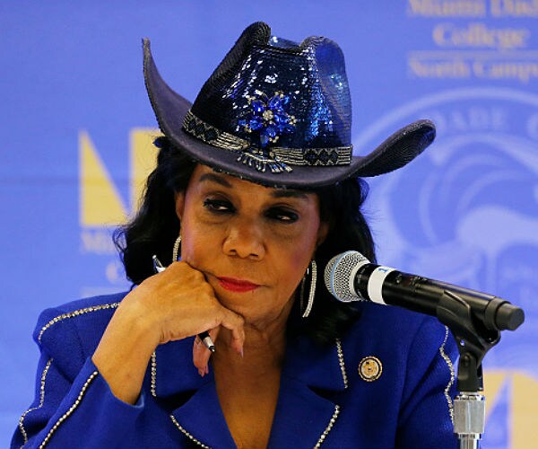 Rep. Wilson: Hillary Should've Fired Adviser Over Harassment in '08