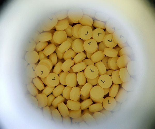 An Aspirin a Day - for Years - May Keep Colon Cancer Away