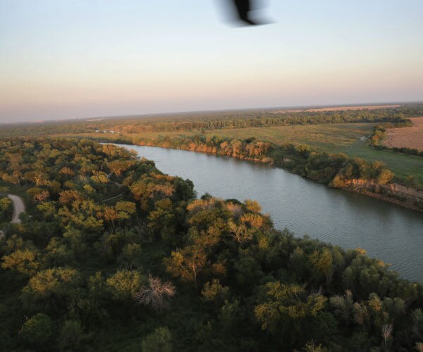 Democrats, Media Ignore Pro-Life Group Delivering Border Aid