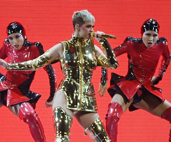 Nun Opposing Katy Perry's Convent Purchase Dies in Court