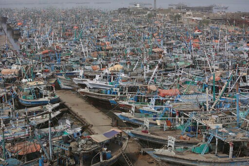 The Latest: Cyclone Forecast to Jog Away from Indian Coast