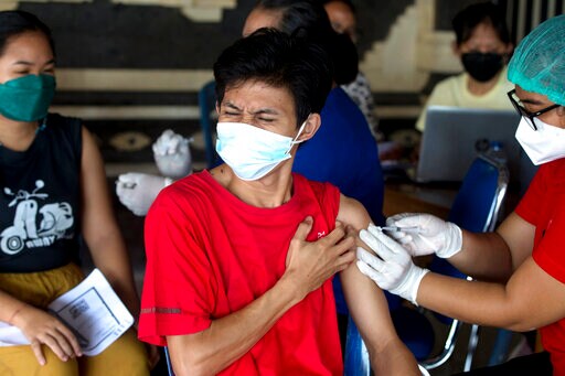 Third COVID Wave Looms in Indonesia as Omicron Spreads