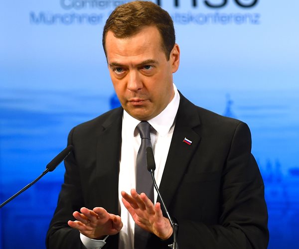 Russia Denies Bombing Civilians in Syria