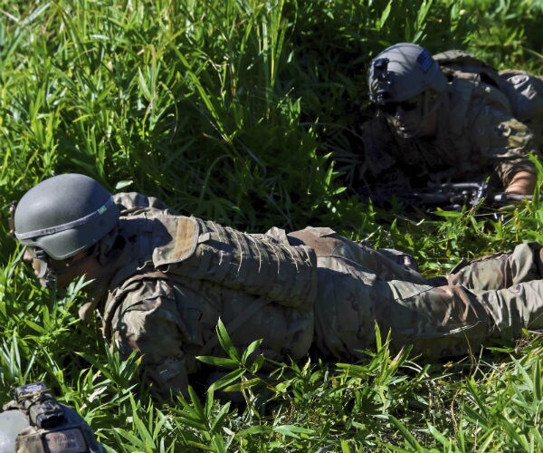 us soilders are shown