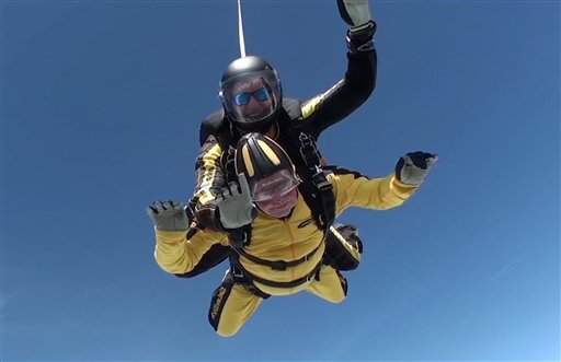 British WWII Veteran, 101, Breaks Skydiving Record