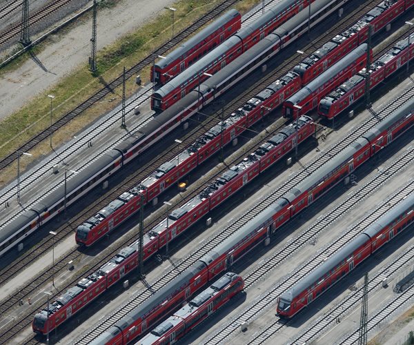 Police in Munich Warn of 'Imminent Threat' of Terror Attack