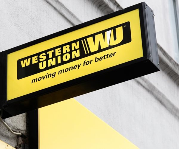 Bob Ciura: 3 Ultra High-Dividend Stocks Yielding Over 6%