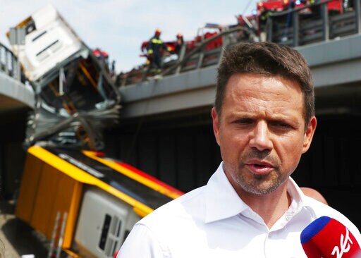 Polish Presidential Candidates Make Last Appeals to Voters