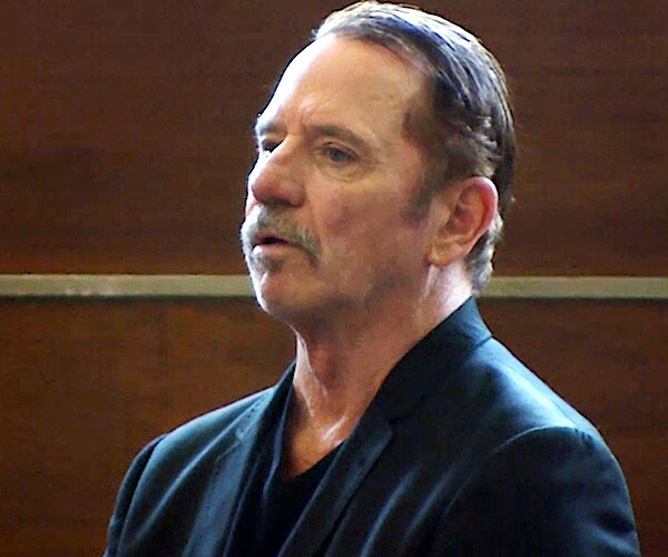 Dukes of Hazard Star Denies Groping Cast Member