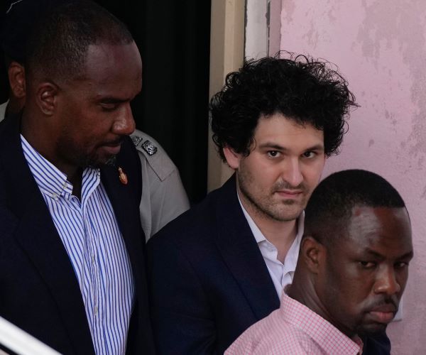 Bankman-Fried to Agree to US Extradition in About-Face
