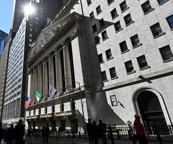 Stock Futures Waver as Banking Crisis Worries Persist