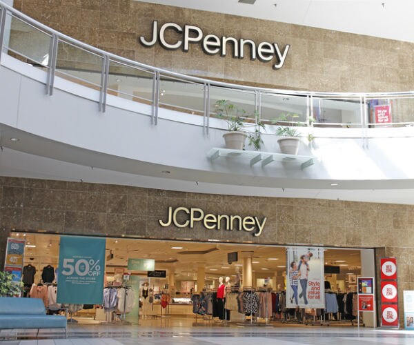 Penney Posts Bigger-Than-Expected Loss, Cuts Outlook