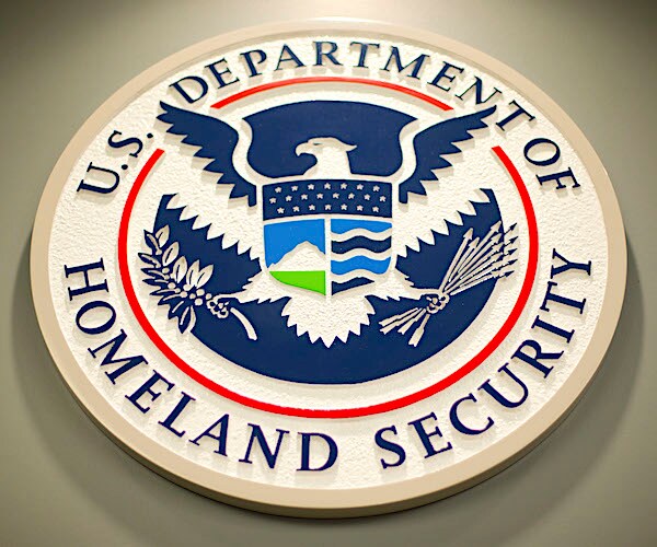 the logo for the department of homeland security