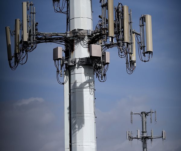 Justices Will Review Police Use of Cellphone Tower Data
