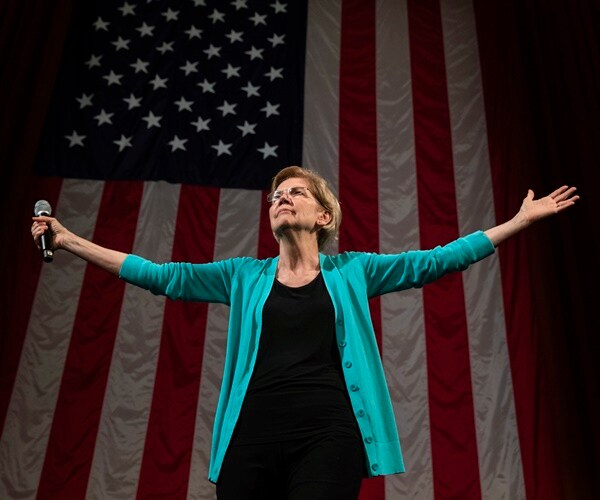 Warren Says She's In WH Race For Long Haul