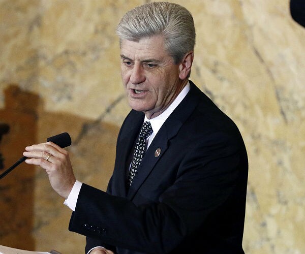 Miss. Governor Tells Churches to Follow 'Man's Law,' Refuse Refugees