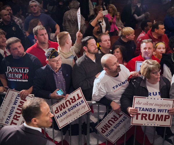 Despite Scandal, Trump Will Still Win Iowa