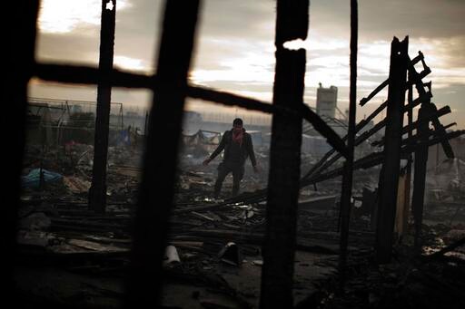 Families Moved out of Calais Migrant Camp, Leaving it Empty