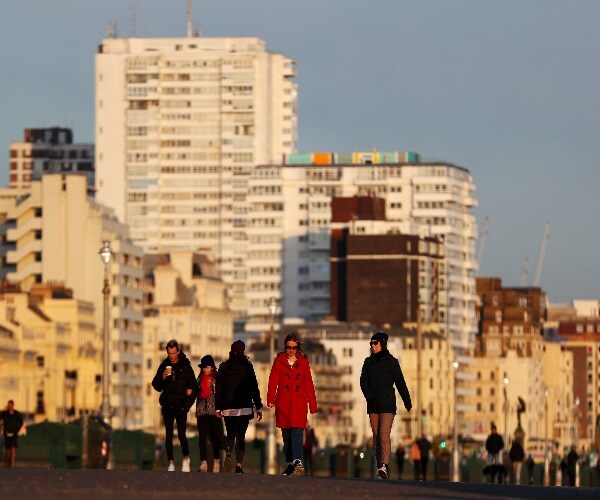 UK's Boris Johnson Issues Stay-at-Home Order for 3 Weeks