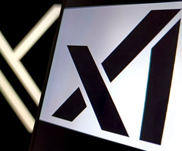 Elon Musk's xAI in Talks to Raise $20B From Investors