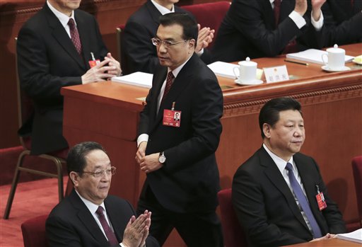 Chinese Premier Looks to Reassure as Growth Pressure Mounts