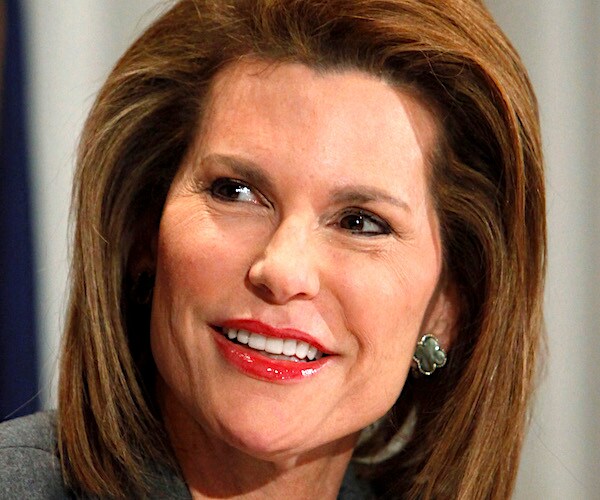 Susan G. Komen Founder Brinker: Put Congress' Benefits on Hold Until Health Bill Done