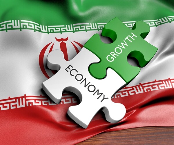 Oil Sales, Bank Woes: Can Iran's Economy Survive Trump Exit? 