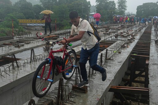 Tropical Storm Sara Nears Landfall in Belize after Drenching Honduras