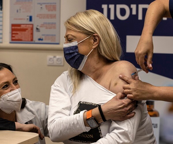 Omicron Could Lead Israel to Herd Immunity, Health Official Says