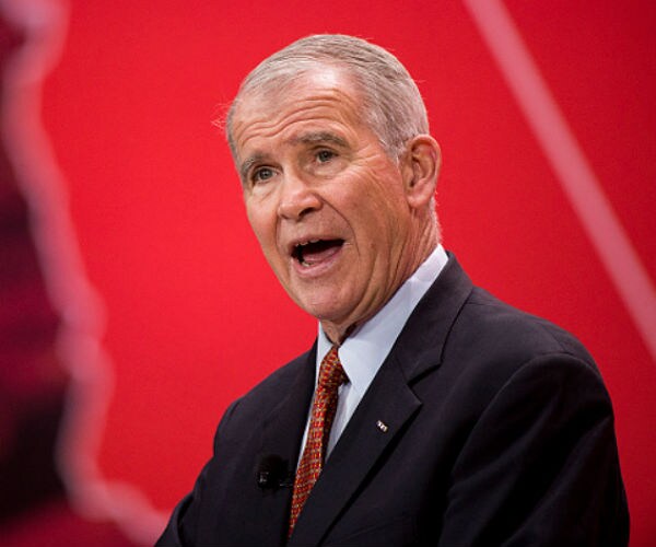 Oliver North: Treat New York Attacker as an Enemy Combatant